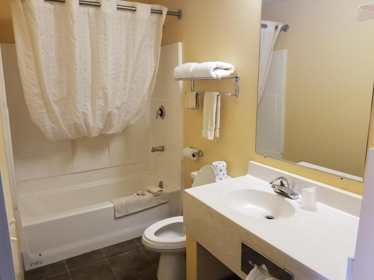 Perry-O Inn & Suites Star Junction Zewnętrze zdjęcie
