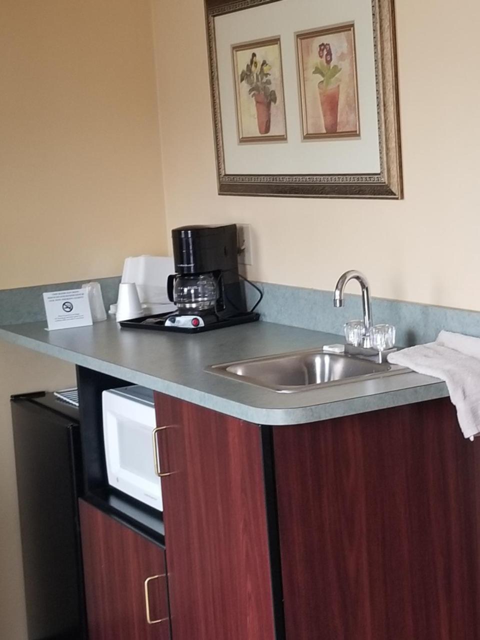Perry-O Inn & Suites Star Junction Zewnętrze zdjęcie